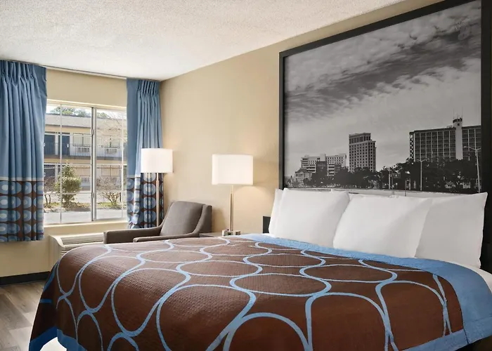 Super 8 By Wyndham Gulfport Biloxi Airport