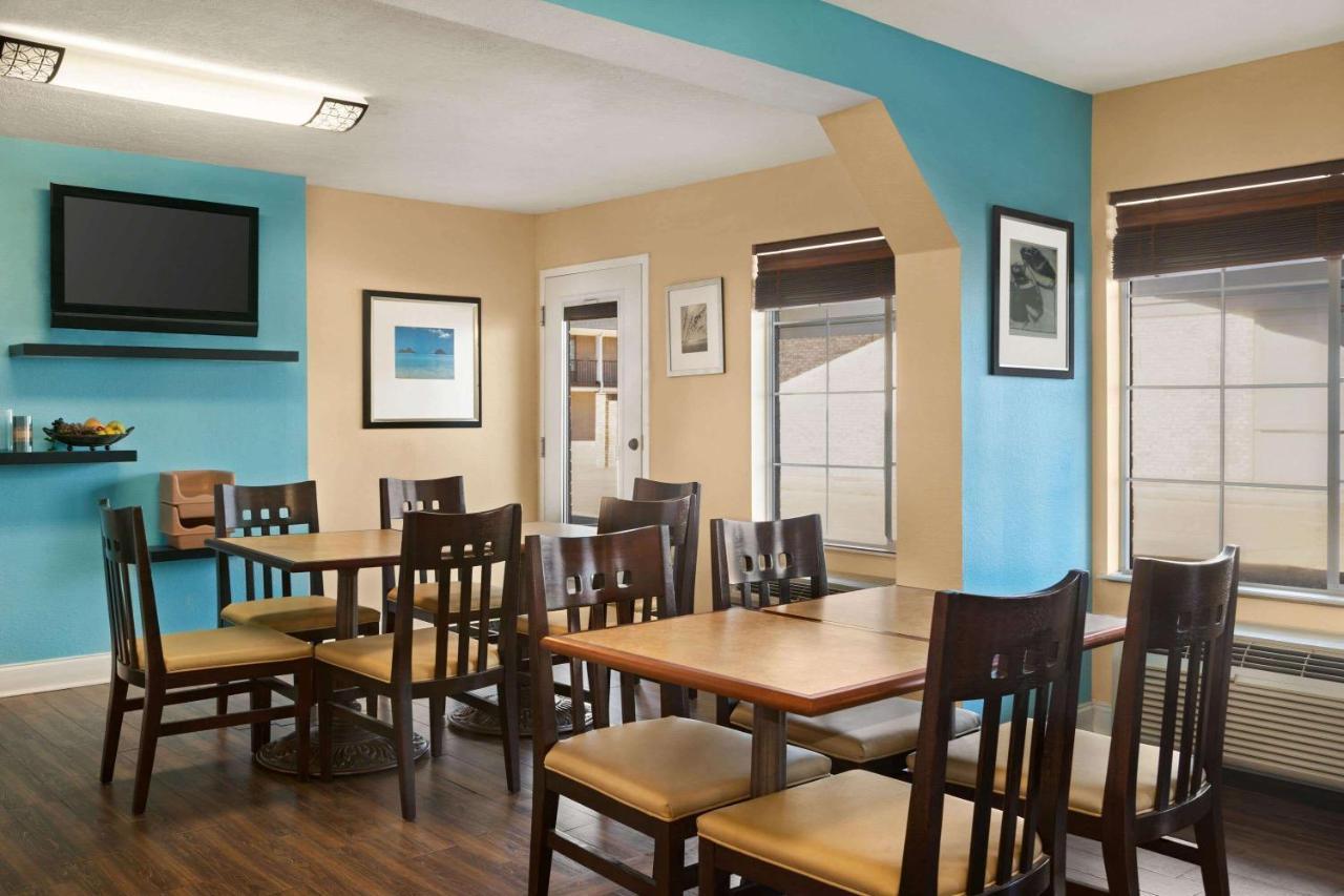 Super 8 By Wyndham Biloxi Airport 2* Gulfport
