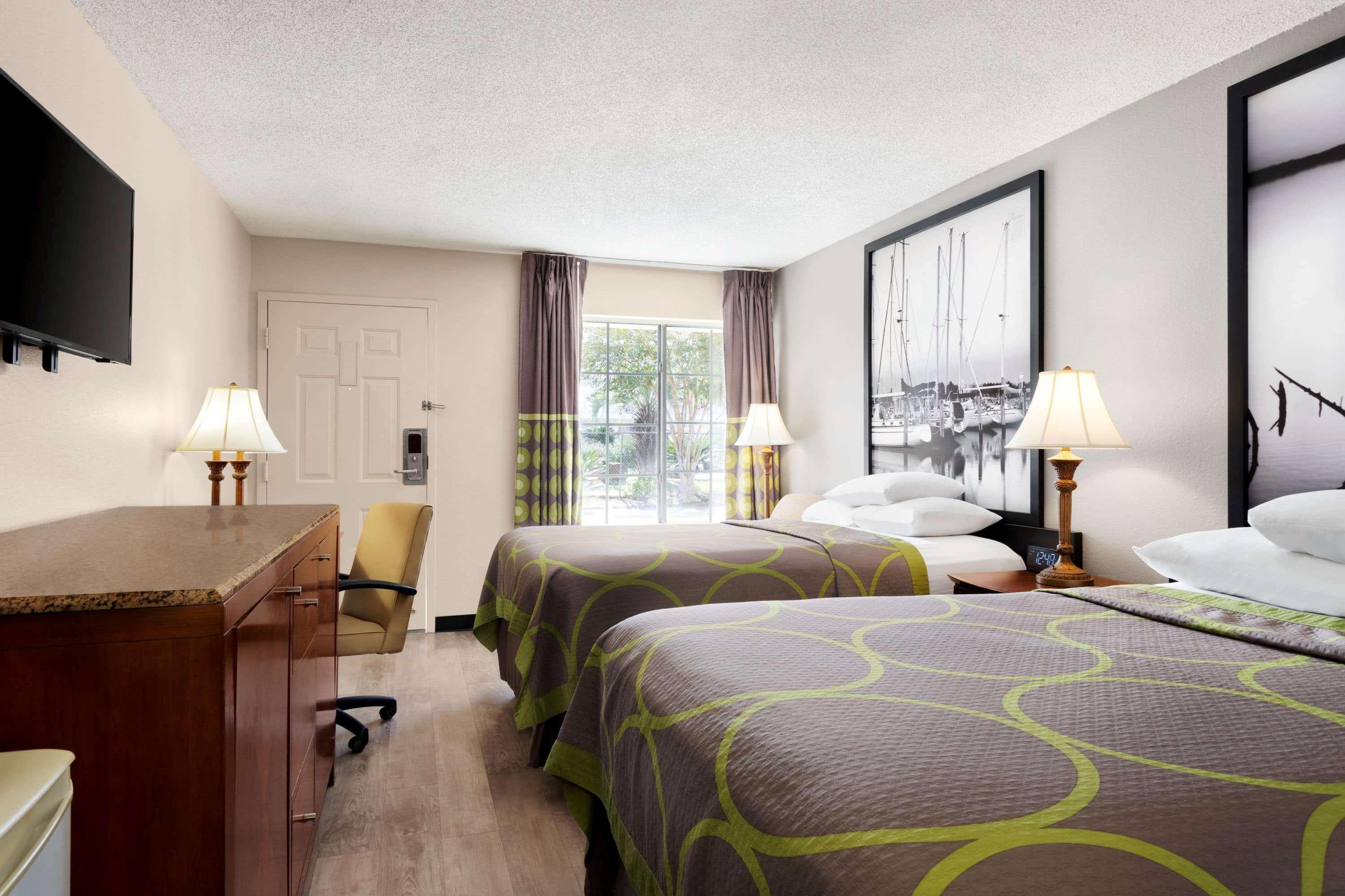 Motel Super 8 By Wyndham Biloxi Airport 2*